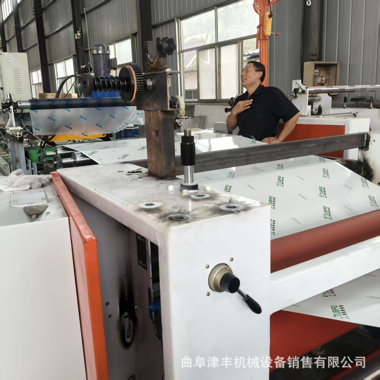 木板PE板装饰板PUR热胶贴合机 儿童室内自建玻璃钢攀岩墙板复合机,五金/工具,车床,淘宝优惠券,粉丝福利购,淘宝优惠卷