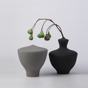 北欧法式陶瓷花瓶高级感家居装饰摆件客厅样板间软装玄关花器饰品