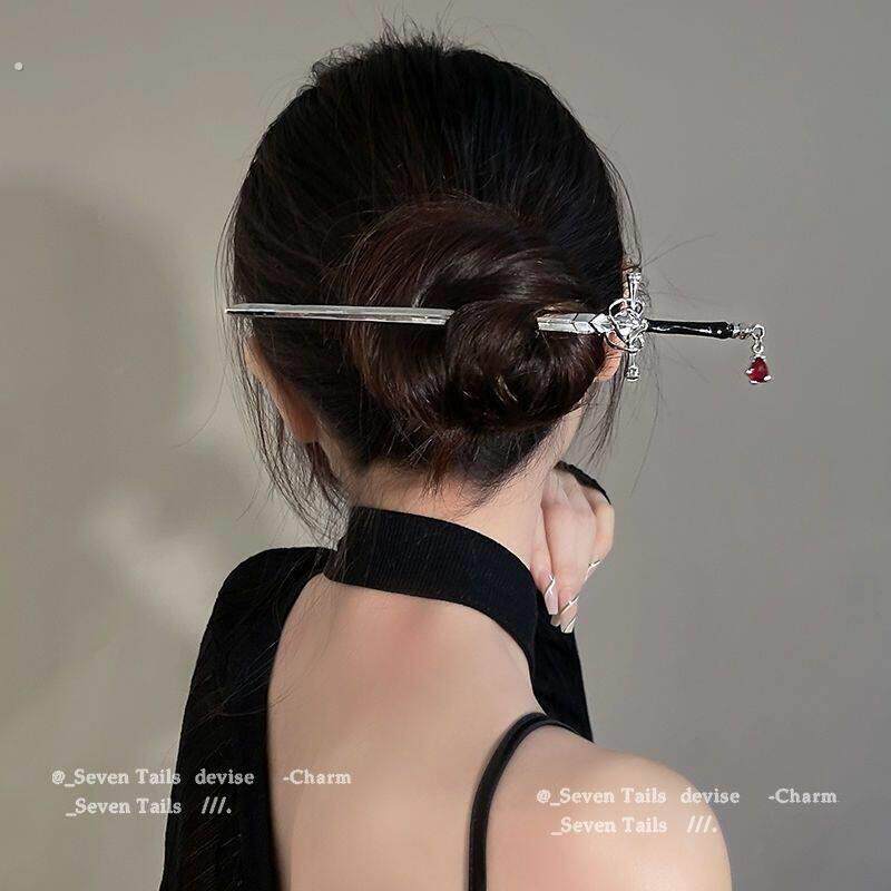 宝剑发簪新中式清冷复古风尖头防身簪子盘发网红同款吊坠发饰剑簪