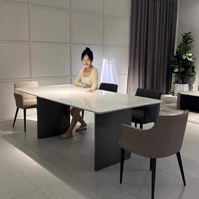 意大利进口卡里冰玉天然大理石意式极简长方形大平层奢石林哈餐桌