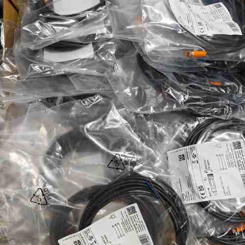德国IFM易福门EVC142传感器连接线，全新原装正品