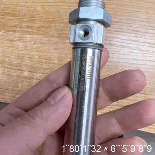 Rexroth气缸，型号R988050748，缸径16