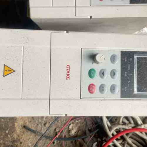 非标价吉泰科变频器GK500-4T2.2b 1.5kw议价 - 实物图