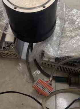 SD1060B03驱动器  DM1060B00电机一套，00-议价商品