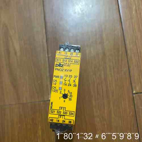 安全继电器 XV1P 777602，议