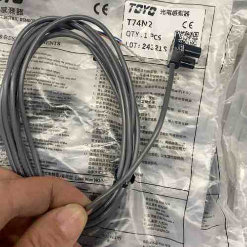 全新原包装正品toyo传感器TOYO T74N2光电感测器T