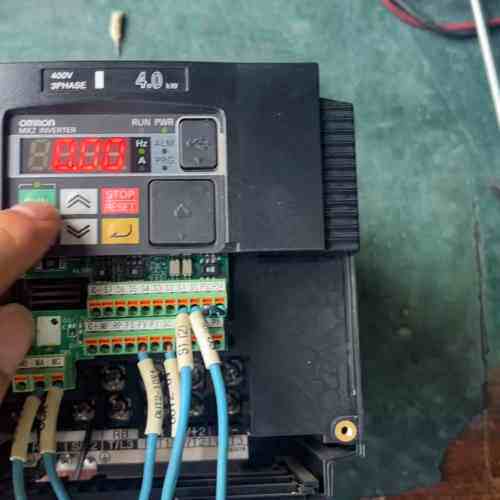 3G3MX2-A4040-ZV1 变频器 400V 4.0kw 功能包好 质保一月 询价议