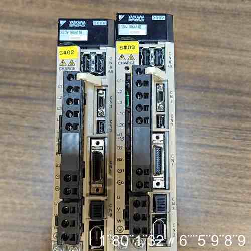 伺服驱动器SGDV-1R6A11B002000，200W