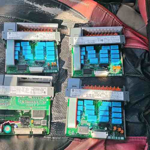 非标价ABSLC500 1746-0W16 3个议价