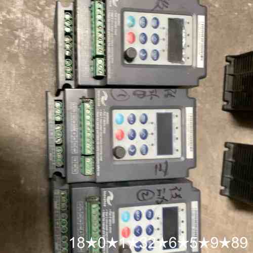 变频器MD300A-S0.4BA BC 0.4KW 22