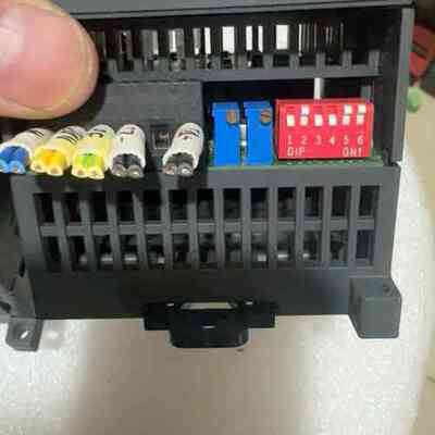 议价6ES7235-0KD22-0XA8 PLC模块 EM235 CN AI4/AQ1 x 12Bit维修