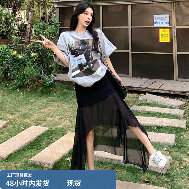 2025新款大码胖mm夏季正肩显瘦印花短袖T恤西装裙拼接不规则纱裙