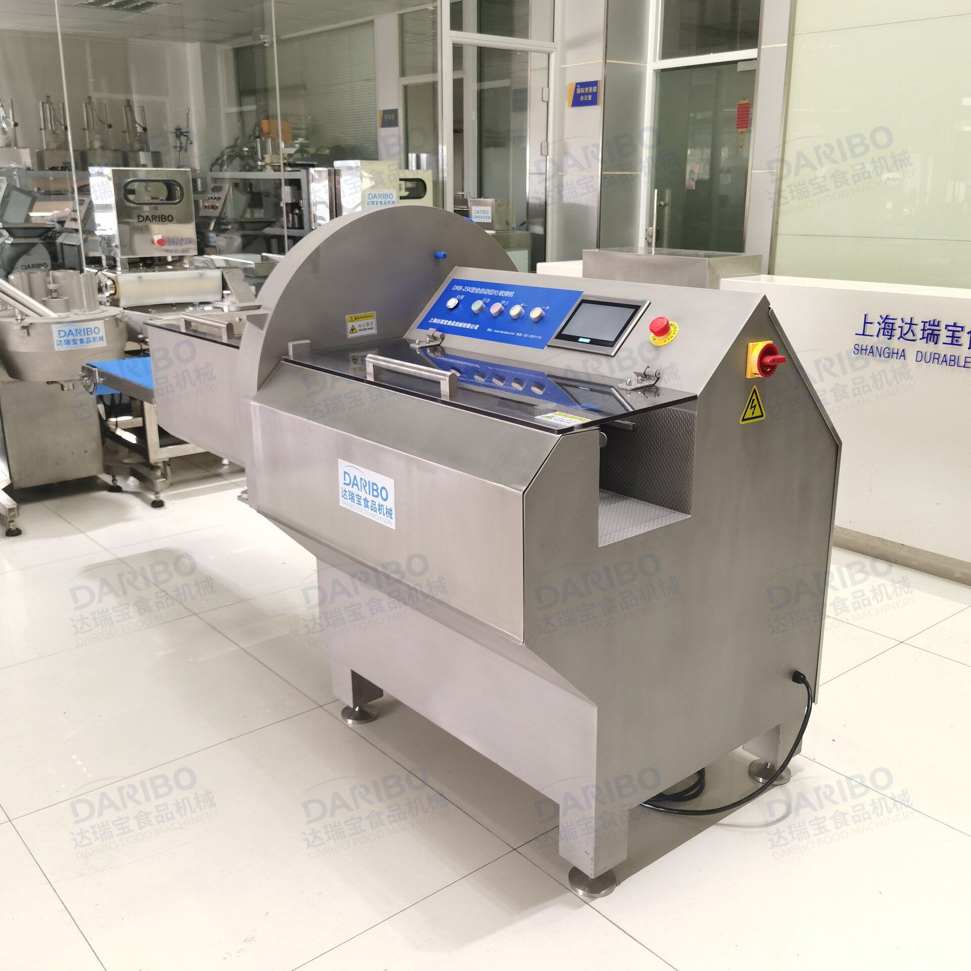 l达瑞宝DRB-25K带输送带砍排机 烤肉店肥牛切薄片机 冻牛排切块机