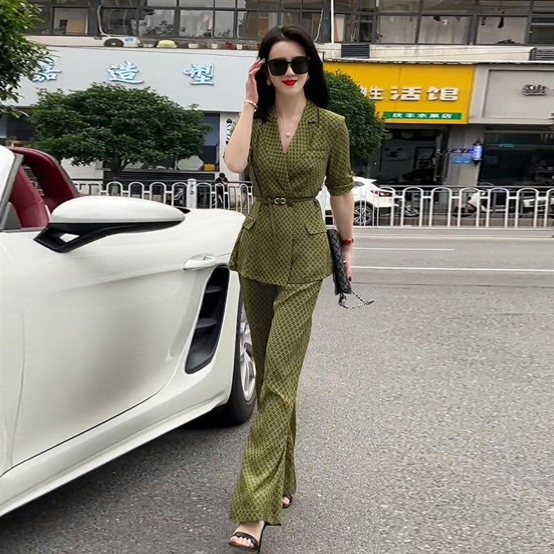 夏季真丝轻奢高级感时尚套装女短袖小西装2023新款垂感阔腿裤两件
