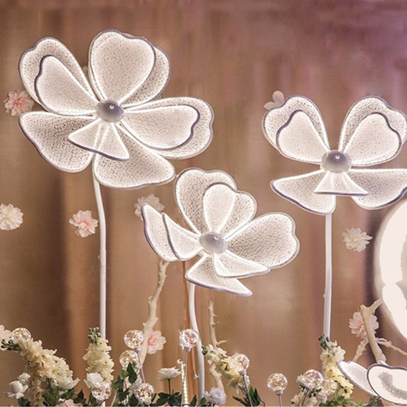 2021新款婚庆道具铁艺路引花森林系背景蕾丝婚礼发光牡丹花路引