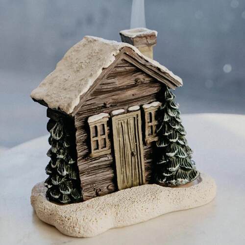 Log Cabin Snowy Winter Incense Cone Burner木屋雪冬香锥燃烧器