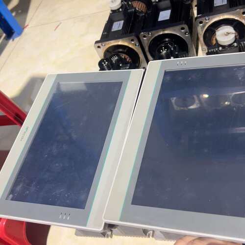 议价PI3102ie触摸屏，10寸，带膜保护