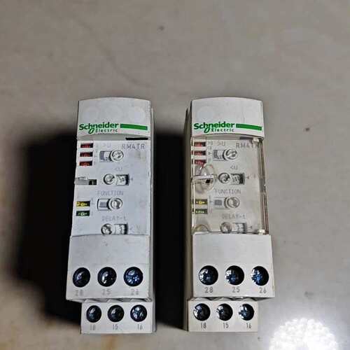 议价相序保护开关，原拆件，型号RM4TR32，功能正常。实
