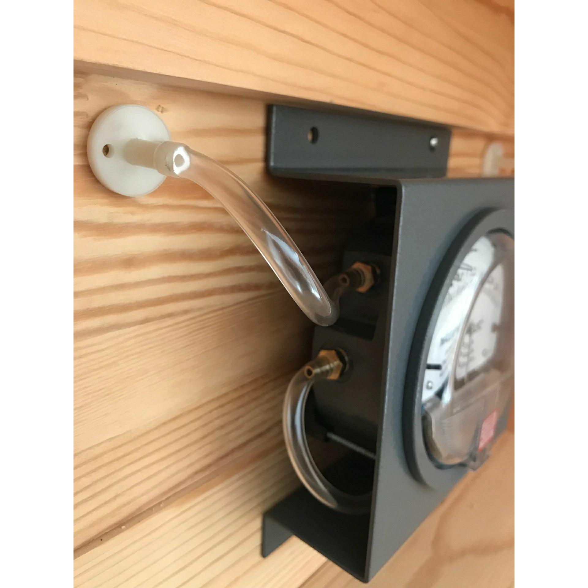 新款2000压差表安装盒明装上市