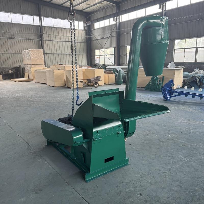 养殖场用小型饲料粉碎机牛羊猪饲料加工设备多功能秸秆打粉机