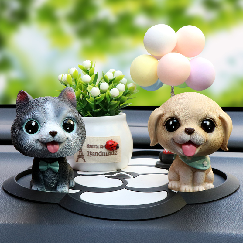 优选狗汽车内饰品摆件高档创意个性男女中控台摇头可爱中控台车载