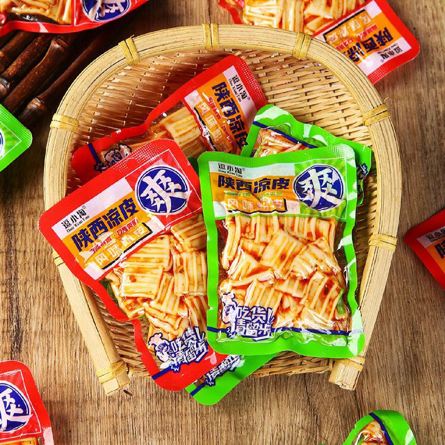 陕西香辣小凉皮独立包装脆爽麻辣零食休闲辣条小包装魔芋爽