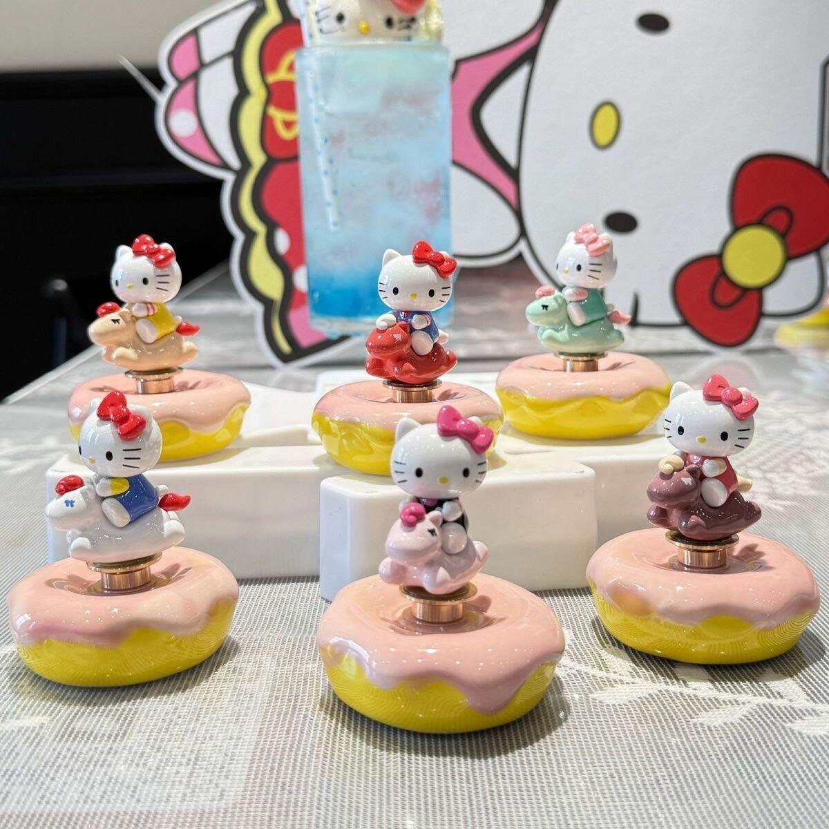 景德镇陶瓷HelloKitty可爱凯蒂猫旋转马车载桌面摆件粉色kt猫礼物