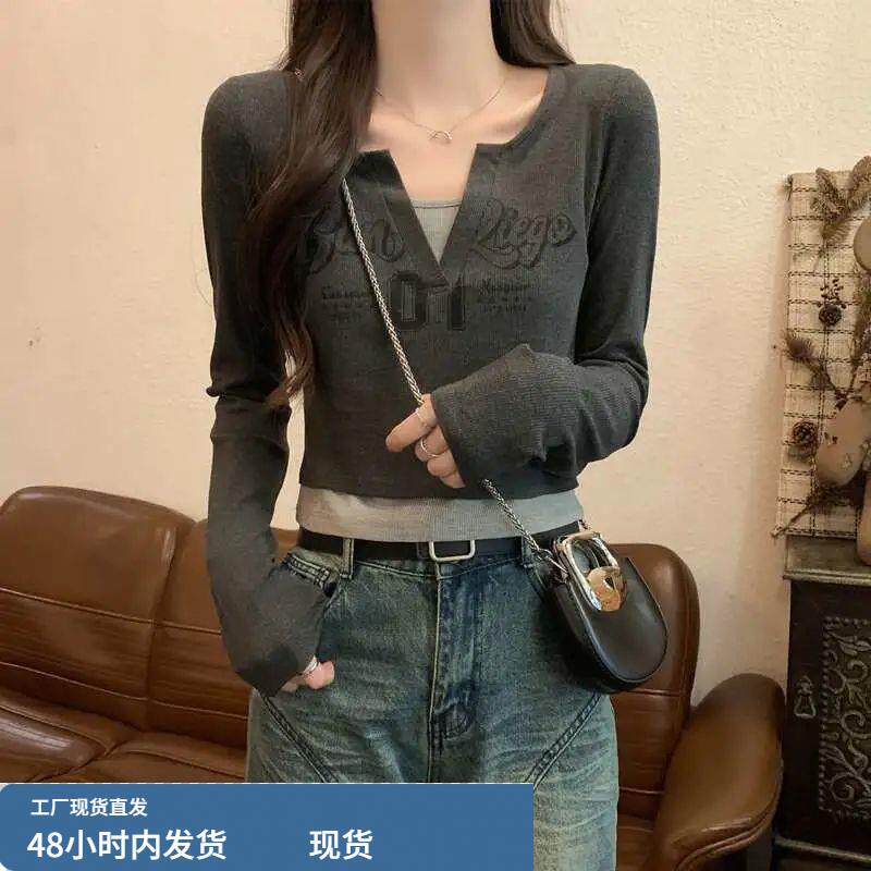 2025新款宽松大码胖mm300斤假两件v领长袖t恤女款秋季修身短款内