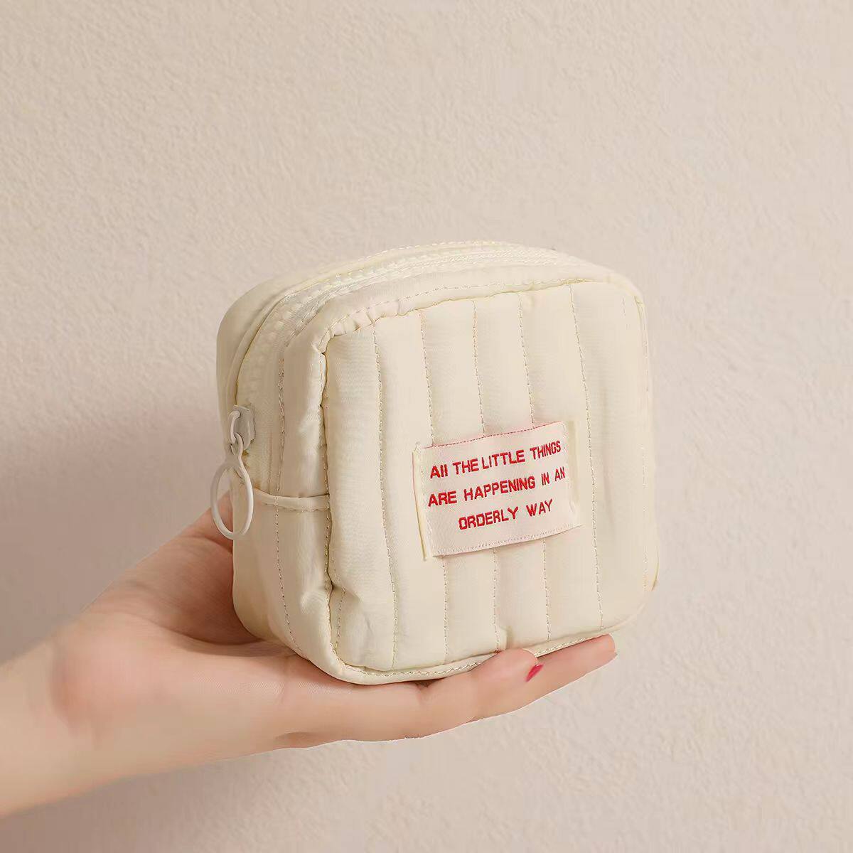 便携姨妈巾卫生巾收纳包包小型大容量学生月事包小方包化妆品小样