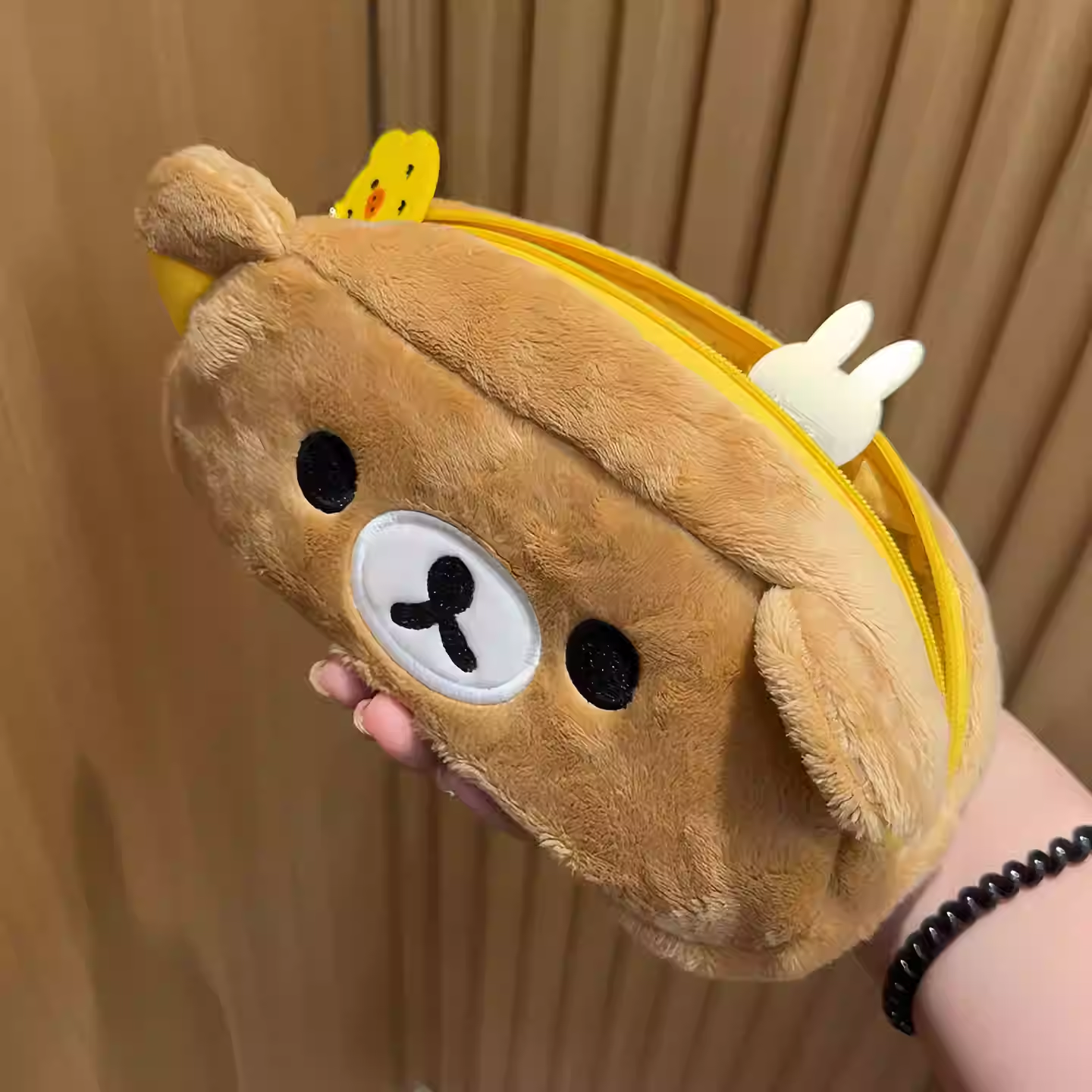 轻松熊笔袋高颜值ins风大容量初中高中学生女便携文具袋可爱新款