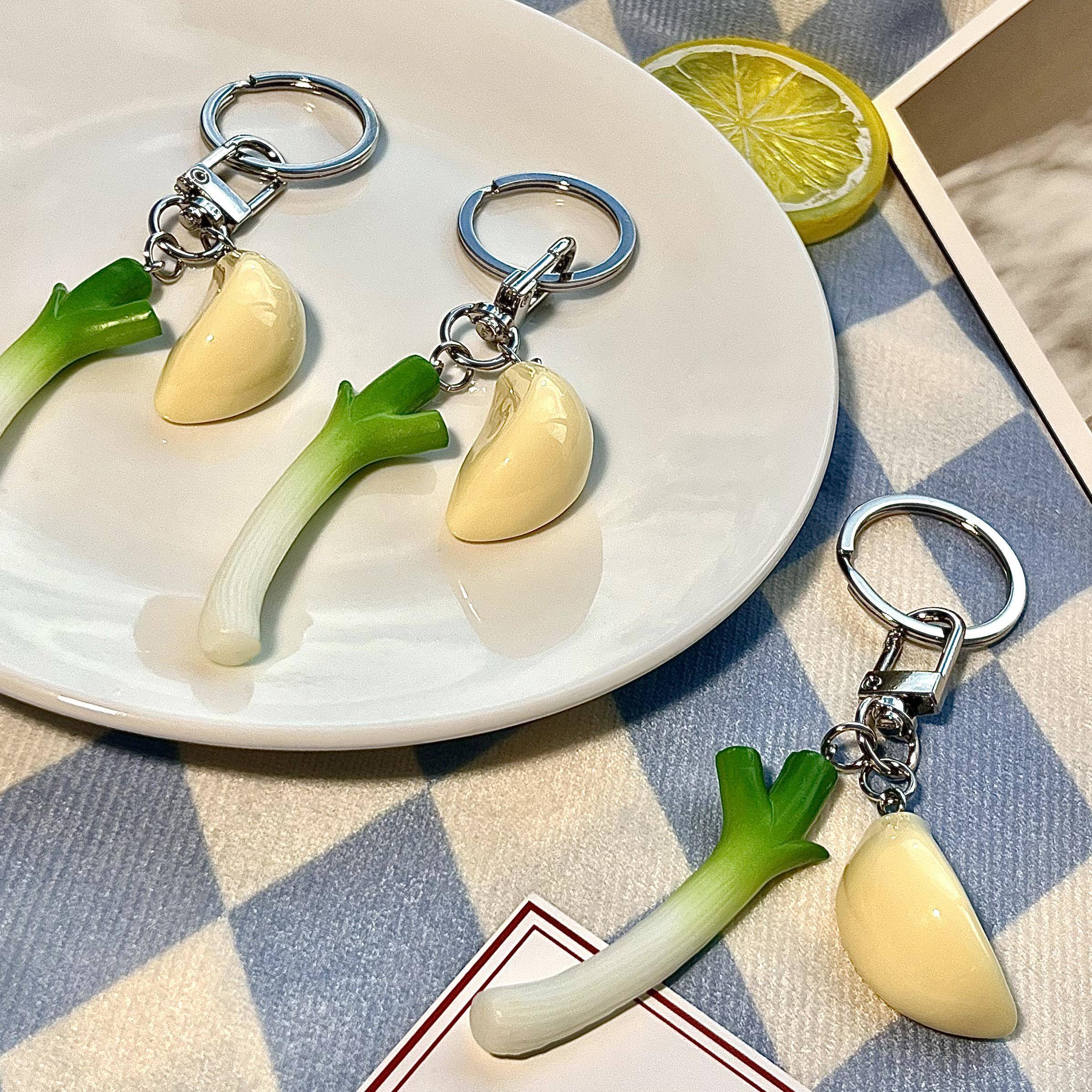 创意食玩你蒜根葱钥匙扣仿真食物挂件男女朋友礼物书包挂饰背包