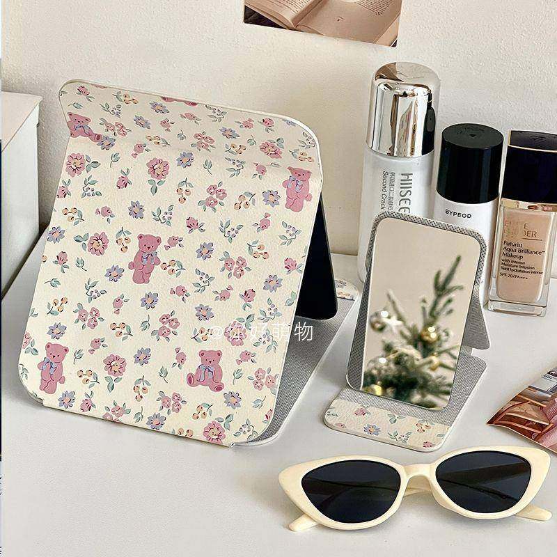小镜子女便携可折叠随身镜ins碎花小熊化妆镜台式桌面大号梳妆镜