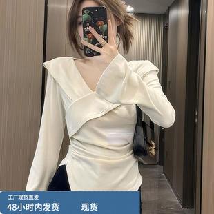 300斤大码 法式 2025新款 女装 胖mm遮肉显瘦内搭打底 纯欲V领长袖 秋季