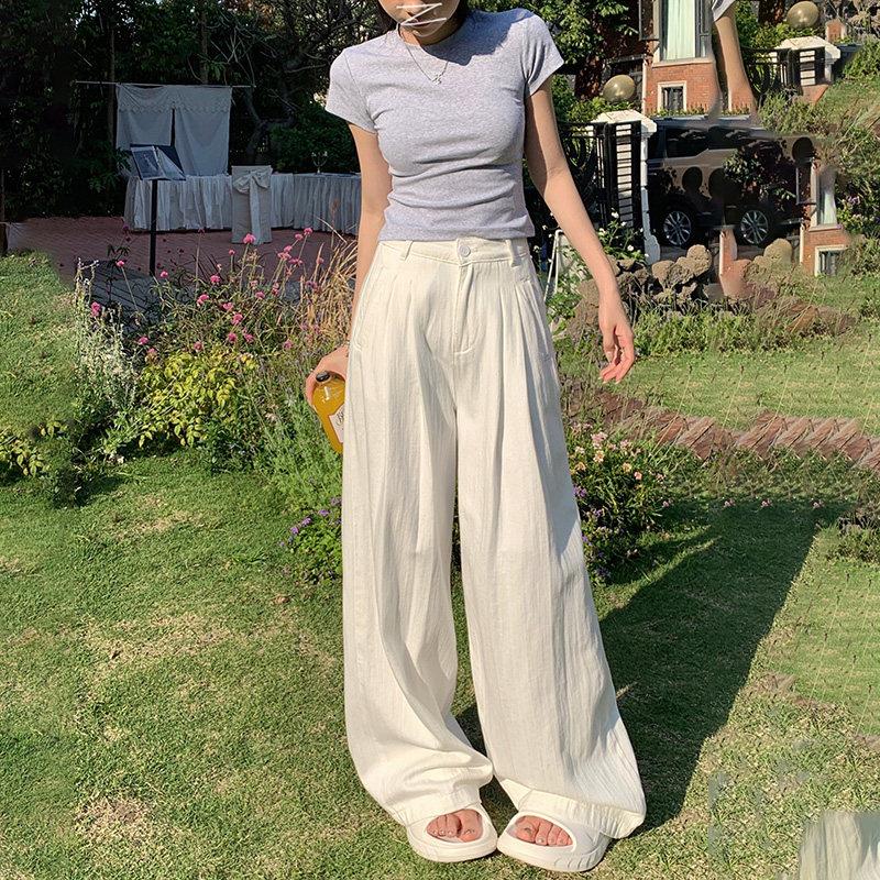 弄格2026春夏季白色宽松褶皱纹理直筒牛仔裤女高腰垂感阔腿裤子