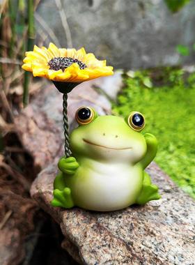 可爱小青蛙摆件办公室桌面车载解压情绪庭院花盆造景向日葵装饰品
