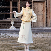 改良时尚 宫廷格格风旗袍裙 个性 冬季 缎面刺绣马甲内搭半裙旗袍套装