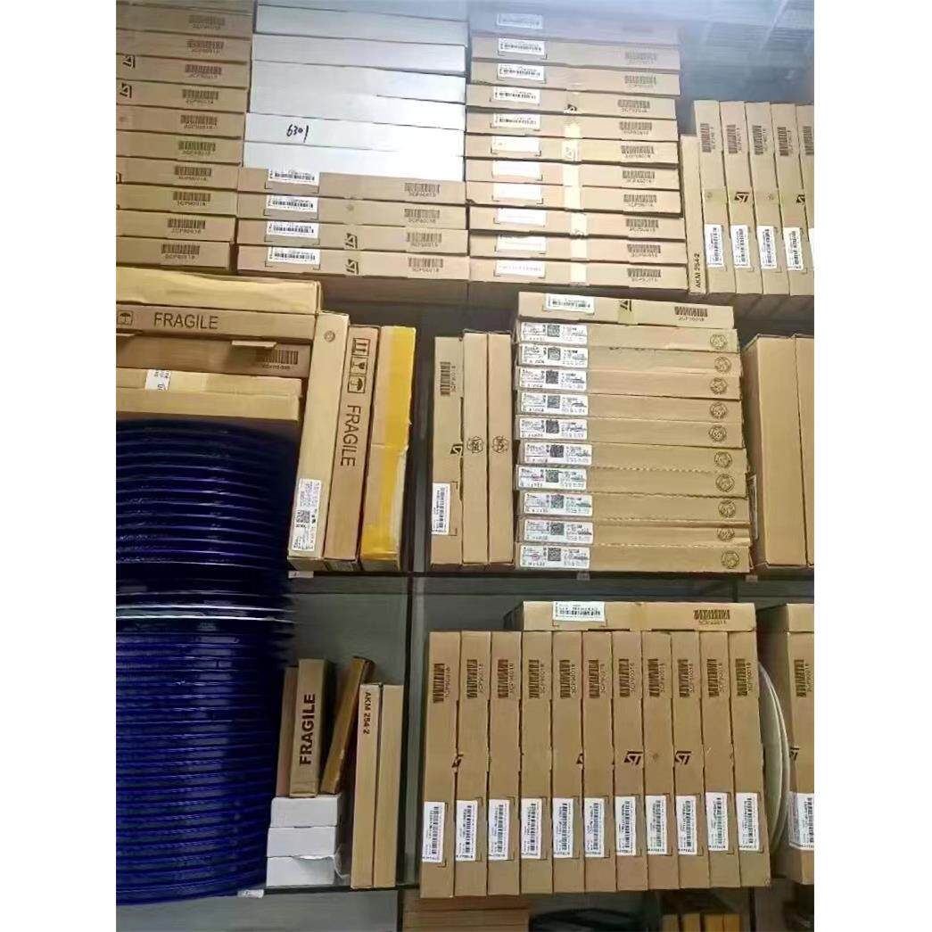 LTM4630AIV#PBF 电子元件一站式配单封装LGA-144 开关稳压器t22+