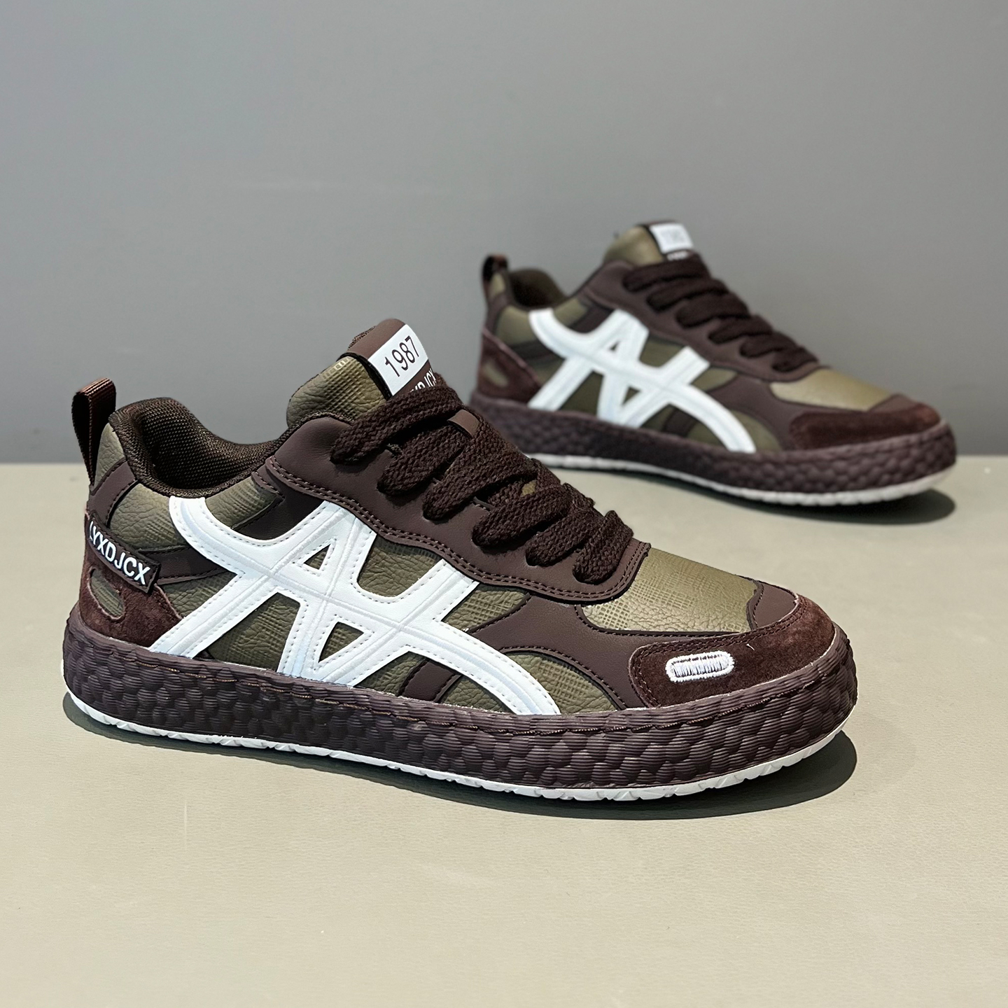 2025秋冬新款男鞋时尚休闲鞋