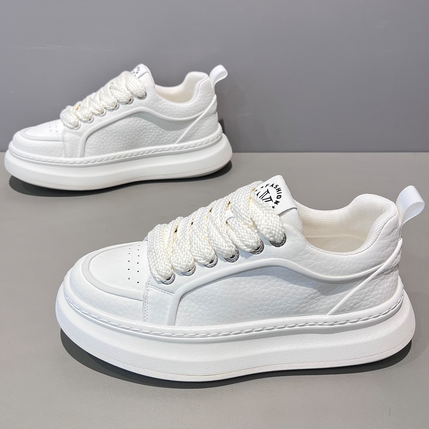 男款2025秋冬新款皮面加绒面包鞋