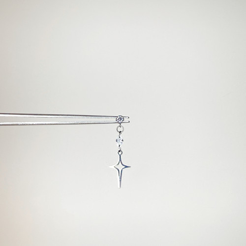 钛合金-伯利恒之星锆石吊坠耳钉四芒星小众耳骨钉设计耳链16g