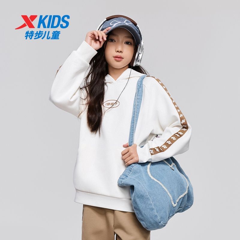 特步童装2025春秋女童潮流连帽卫衣拼接儿童休闲撞色上衣运动风