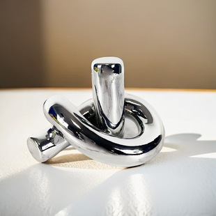 现代创意扭曲树结树脂小摆件样板间客厅电视柜家居装 饰品