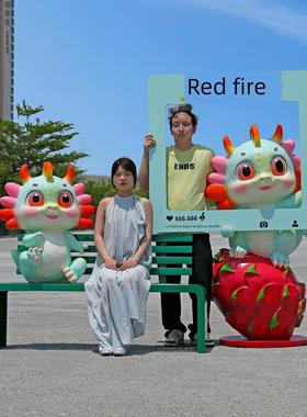 玻璃纤维户外生肖动物座椅雕塑美辰网红签到照片吉祥物夜光饰品