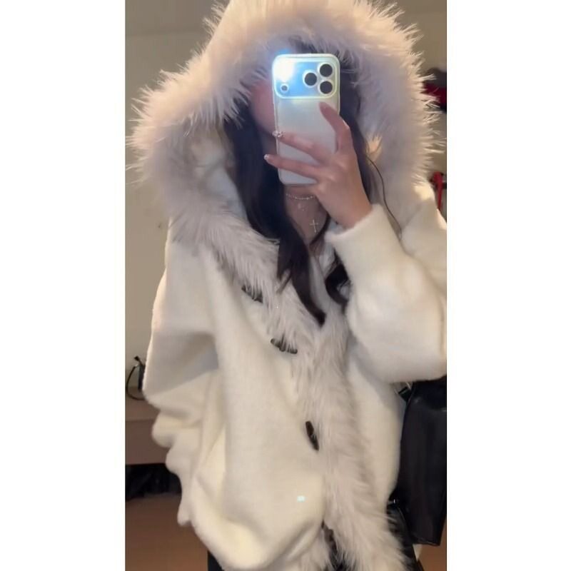 秋冬新款白色毛领牛角扣毛衣开衫外套女小个子时尚百搭针织衫