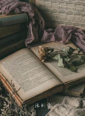 复古外文做旧书古董书书房咖啡馆家居饰品摆件摄影道具拍照背景