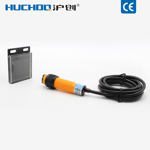镜面回归式反射接近光电开n关感测器三线E3F-R2N2常闭NPN24V36V6V