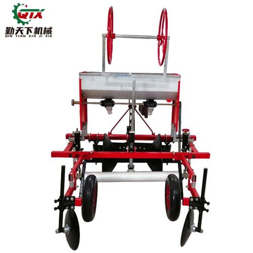 四轮起垄覆膜机四轮车带农用西瓜草莓红薯O起垄施肥滴灌覆膜机
