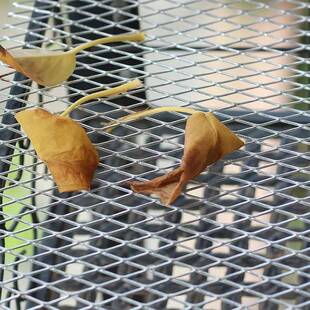 天沟屋檐网水沟挡树叶过滤网塑料屋檐槽网铝制防护网防堵塞网园M&