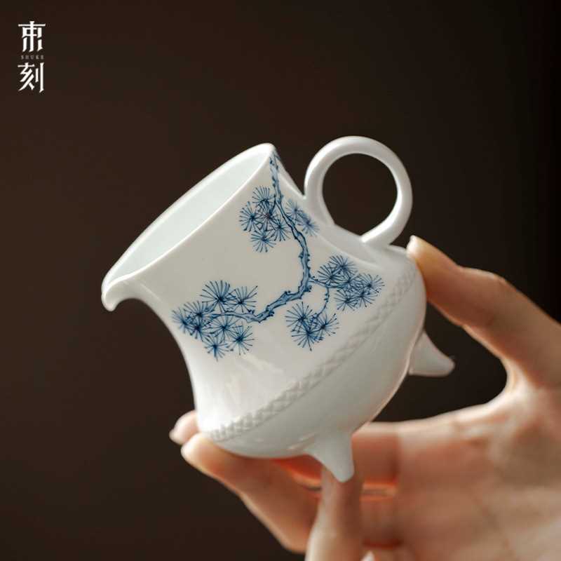 束刻白瓷手绘三足公道杯均杯家用陶瓷茶具配件茶海分茶器不烫手