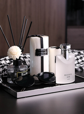 样板房间衣帽g间组合套装梳妆台软装饰品搭配香水托盘道具香薰摆